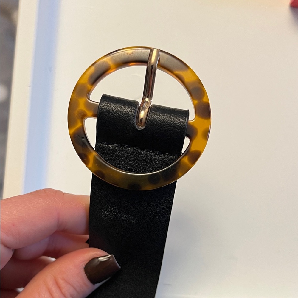 Dynamite | Women’s Size XS/S Black Belt with Tortoiseshell Buckle - Picture 6 of 7